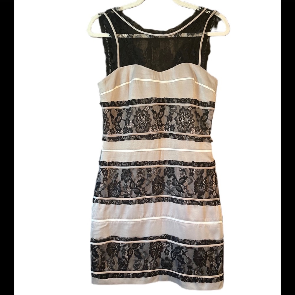 BcbgGeneration Lace Dress
